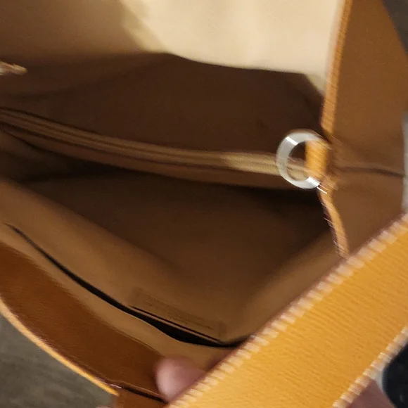 Purse - Picture 4 of 6